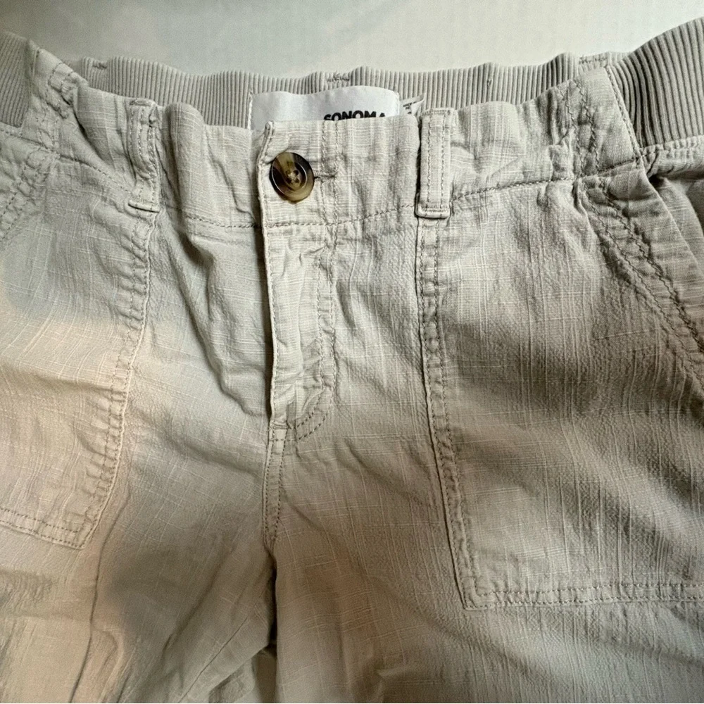 Women’s Sonoma Tan Capris Relaxed Fit Lightweight Pockets Elastic size 6 - Picture 2 of 6